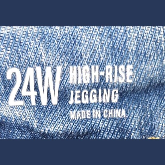 NWT A.N.A  A NEW APPROCH Plus Size High Rise Comfy distressed Jeggings - Picture 6 of 15